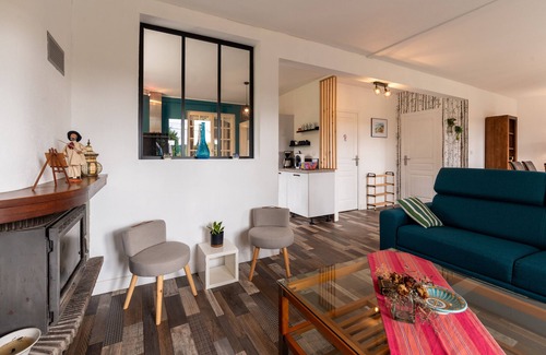 Plumelin Casa | Cottage 'Jardins De La Cantine- Terre Et Mer' con Terraza Privada, Jardín Compartido y Wi-Fi