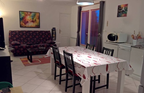 Sorrus Casa | Casa rural "Le Petit Hortensia" con terraza, cerca de Montreuil sur Mer