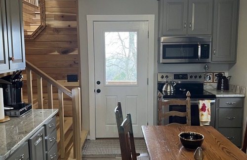 Dixon Springs Cabaña | Cottage located on 200+ acre farm