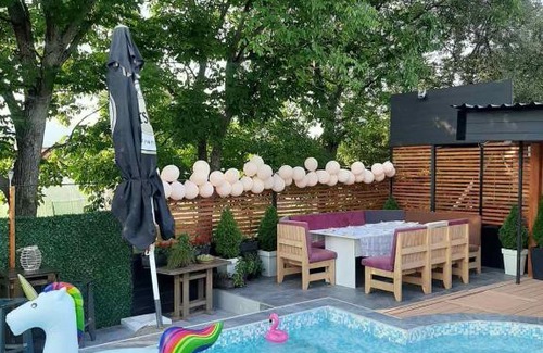 Ranilug Casa | Cottage Mitic