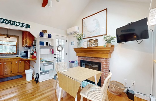 Eastham Cabaña | Cottage near Cape Cod National Seashore with firepit, grill, kitchenette, & AC