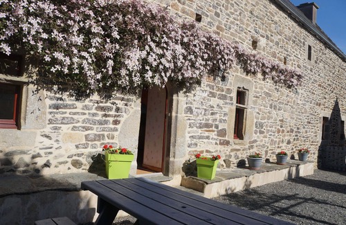 Plestin-les-Greves Cabaña | Casa rural cerca de Locquirec, Morlaix, Lannion, Ploumanac'h, Perros-Guirrec