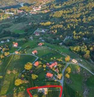 Marindol Apartamento | Cottage near river Kolpa, vineyards,top location.