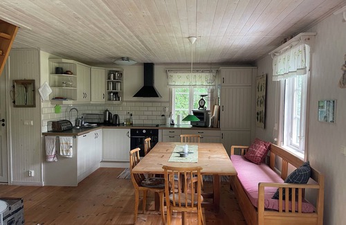 Laxa Municipality Casa | Cottage near Tivedens National Park