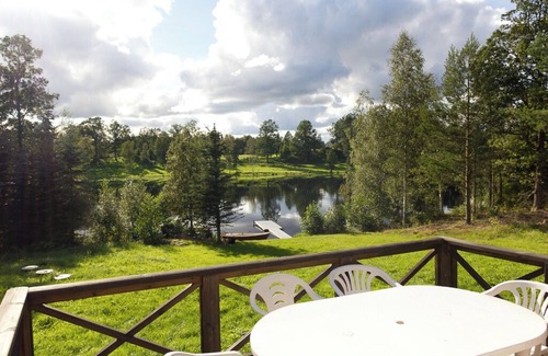 Sissehult Cabina | Cottage old charm, private location, jetty, swimming, boat, free fishing, sauna.