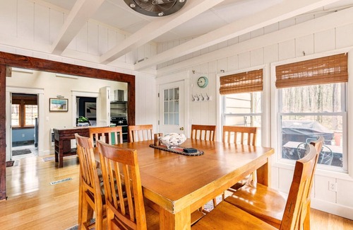 White Mills Cabaña | Cottage on House Pond