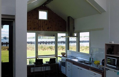 Amsterdam East Cabaña | Casa rural a orillas del IJ