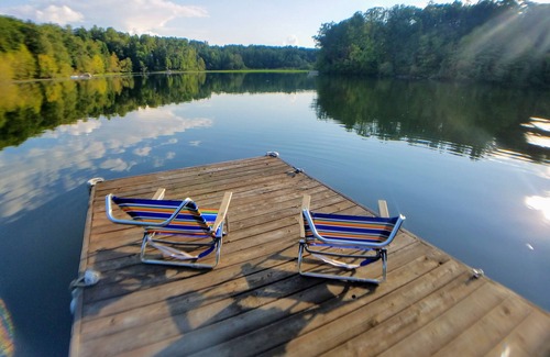 Roxboro Casa | Hermosa casa del lago en una cala aislada! Paddleboards / Kayaks, perros considerados
