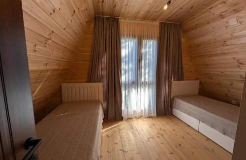 Tsromi Apartamento | Cottage on the Edge of the Forest in Surami