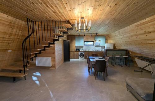 Tsromi Apartamento | Cottage on the Edge of the Forest in Surami