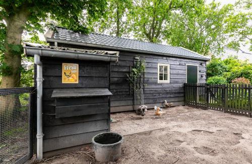 Oostwoud Chalet De Esquí | Cottage 'Onder de boompjes'