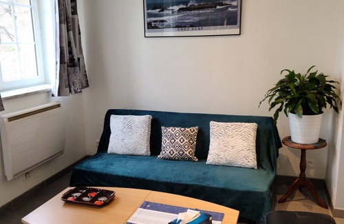 Garlan Casa | Cottage 'Penty's Ar Men 1' with Shared Terrace