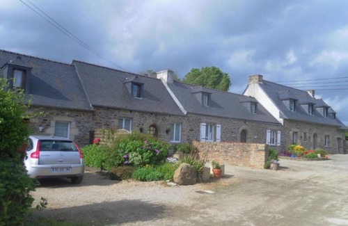 Garlan Casa | Cottage 'Penty's Iroise 4' with Shared Terrace