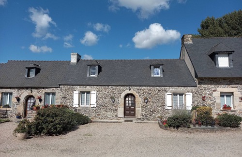 Garlan Casa | Cottage 'Penty's Molène 2' with Shared Terrace