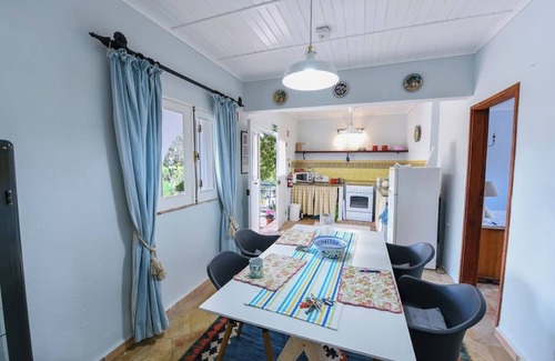 Farta Vacas Cabaña | Casita de campo "Quinta das Achadas - Mimosa" con piscina, Wi-Fi, terraza y jardín