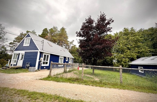 Flesherton Cabaña | Cottage Retreat on 11 Acres!
