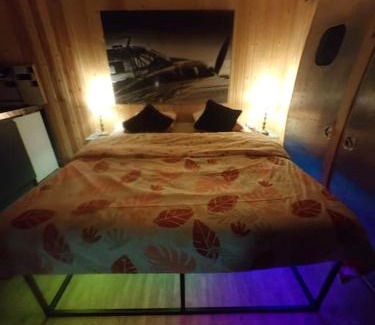 Vancia - Crepieux Apartamento | Cottage romantique, son jacuzzi privatif, piscine
