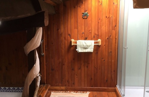Gibourne Otro | Colombard Cottage: La Vendange Family Gites con jardín cerrado y piscina