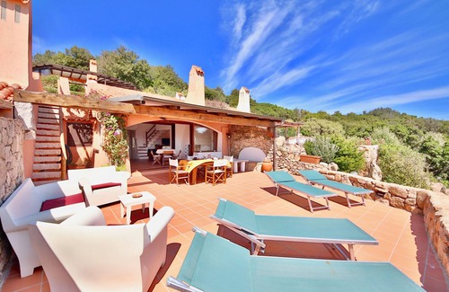Punta Sardegna Cabaña | COTTAGE SMERALDA por KlabHouse