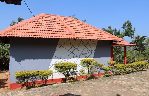 Madikeri Cabaña | Cottage stay on a hill, Nature stay, Mountains calling!!