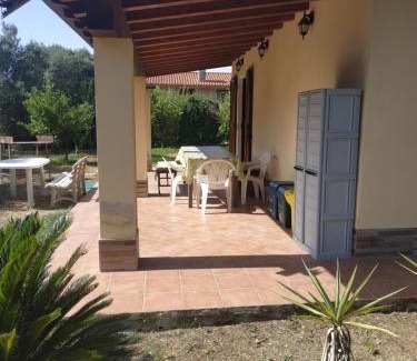 Iglesias Casa | COTTAGE SU MERTI country