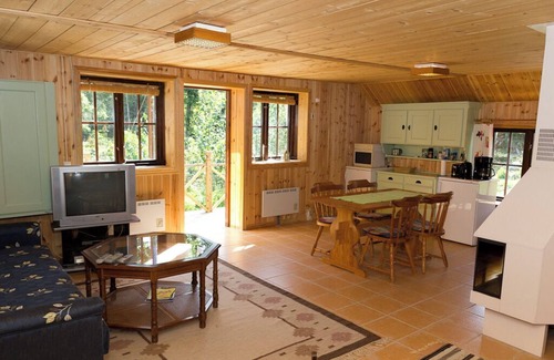 Aseda Cabina | Cottage Vetlanda, fishing, boat, swimming, 45 min to Astrid Lindgren's world,