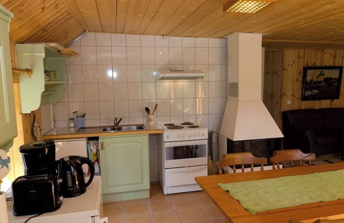 Aseda Cabina | Cottage Vetlanda, fishing, boat, swimming, 45 min to Astrid Lindgren's world,