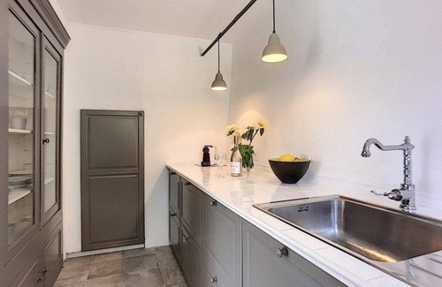 Tourrettes-sur-Loup Cabaña | Cottage with breathtaking sea view, private pool and walking distance to village