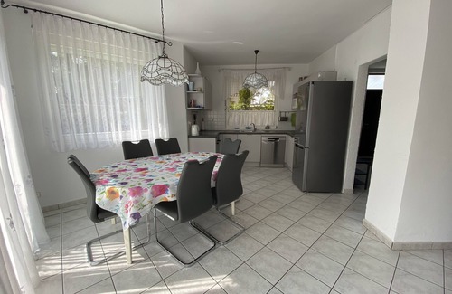 Pobierowo Casa | Cottage con chimenea, garaje, Wi-Fi, bienvenido 50m de la playa, los animales domésticos