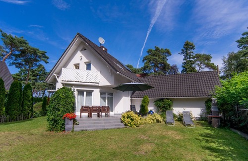 Pobierowo Casa | Cottage con chimenea, garaje, Wi-Fi, bienvenido 50m de la playa, los animales domésticos