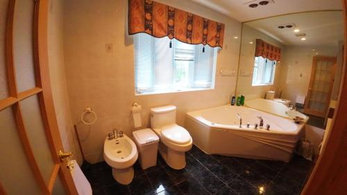 Saint Come Casa | Cottage with inground pool outside