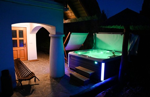 Beltinci Apartamento | Cottage with IR Sauna and Hot Tub