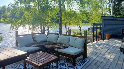 Sandviken Casa | Cottage With Lake View And Boat At Lake Storsjön