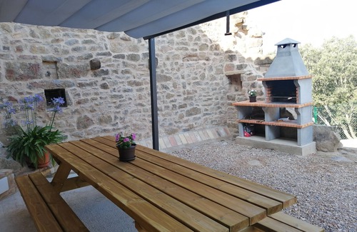 El Pala de Torroella Cabaña | Casa rural con bañera nórdica exterior, en medio de la naturaleza