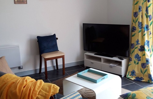 Larre Apartamento | Cottage with private swim spa