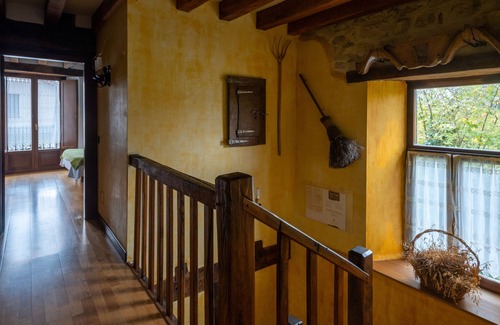 Agurain Casa | Casita de campo 'Zadorra Etxea Casa' con vistas a la montaña, terraza privada y Wi-Fi
