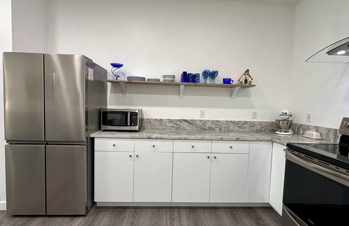 Crescent City Cabaña | Cottagecore Retreat 800 Sq Ft Studio Pet Friendly King Bed