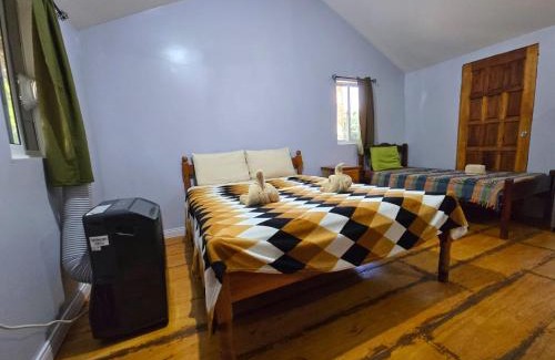 Hopkins Apartamento | Cotton Tree Cabin at Freshwater Creek Cabanas