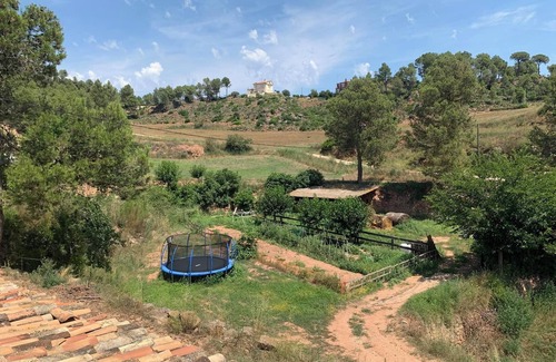 Sant Salvador de Guardiola Apartamento | Casa rural 'Set Rengs 1' con vistas a la montaña, piscina compartida y Wi-Fi