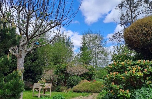 Le Cloitre-Saint-Thegonnec Casa | Country house close to hiking trails