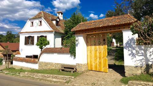 Miclosoara Casa | Count Kálnoky's Transylvanian Guesthouses