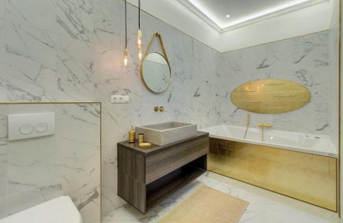 Belvaros - Lipotvaros Apartamento | Count Zrinyi Basilica Luxurious Residence