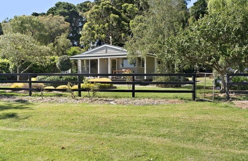 Balnarring Cabaña | Country and Coast Cottage Balnarring