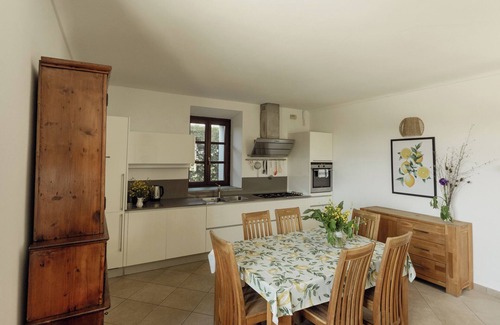Isola d'Asti Casa | Country apartment in Monferrato Moretti Winery