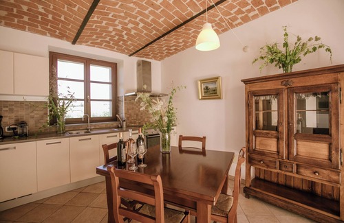 Isola d'Asti Casa | Country apartment Monferrato Moretti Winery