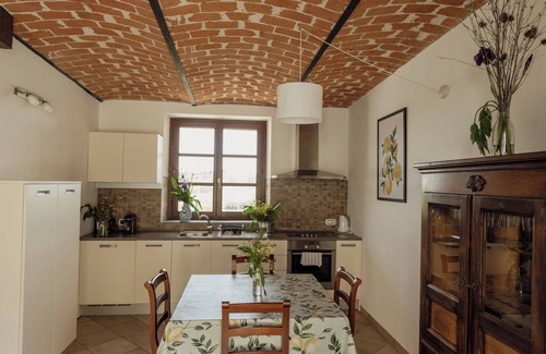 Isola d'Asti Casa | Country apartment Monferrato Moretti Winery
