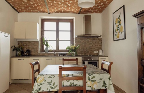 Isola d'Asti Casa | Country apartment Monferrato Moretti Winery