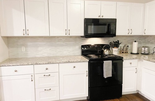 Keller Casa | Country Chic in Fort Worth | Pets OK + NASCAR Nearby