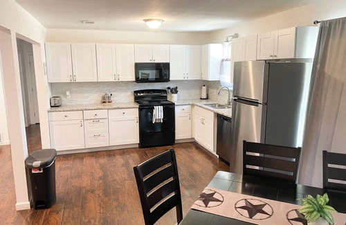 Keller Casa | Country Chic in Fort Worth | Pets OK + NASCAR Nearby