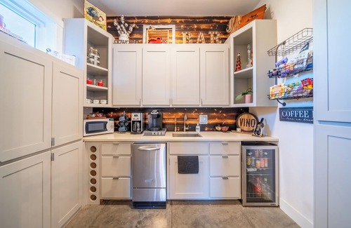 Powell Butte Casa | Country Chic Ranch- Panoramic Mountain Views - Resort Amenities
